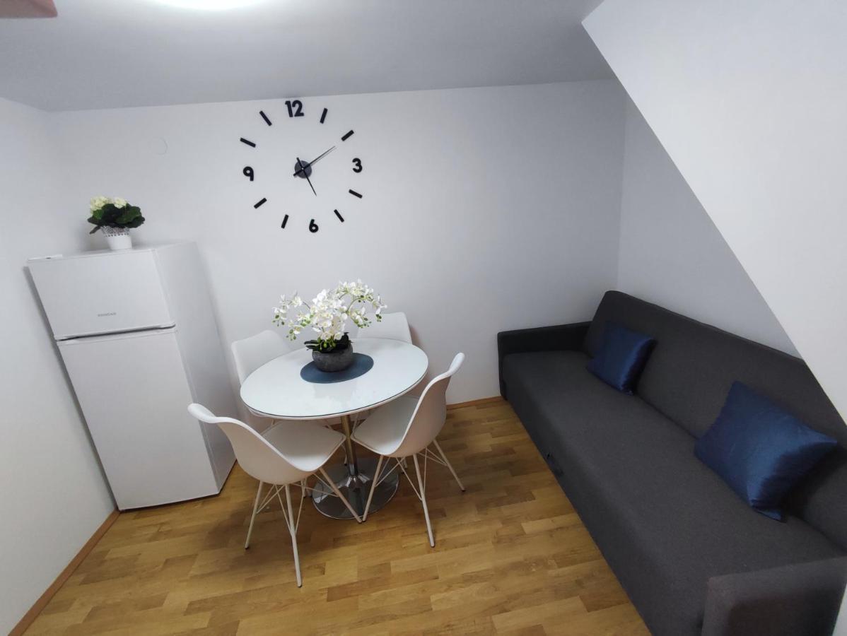 Stone House Lovric Apartment Kastela Luaran gambar