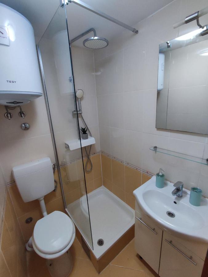 Stone House Lovric Apartment Kastela Luaran gambar