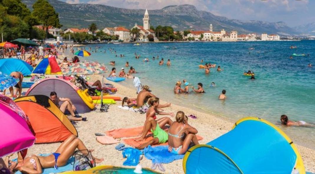 Stone House Lovric Apartment Kastela Luaran gambar